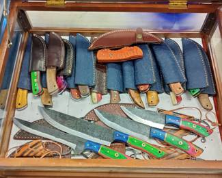 Damascus and handmade fixed blade knives