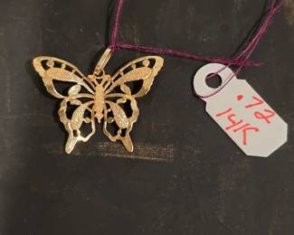 14k gold pendant