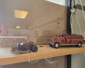 vintage tin toys