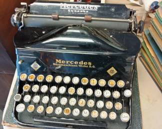 awesome vintage Mercedes typewriter with carrying case