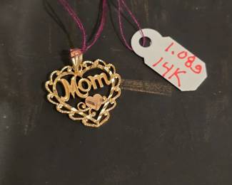14 k gold pendant