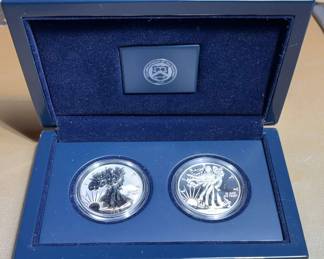 Pair of 2013W American Silver Eagles 