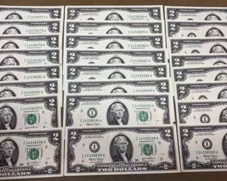 US $2 Dollar Bills With Consecutive Serial Numbers