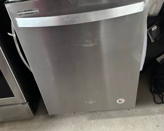 Whirlpool Dishwasher