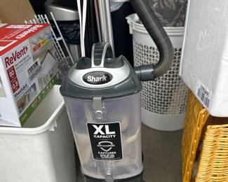 Shark Vacuum cleaner