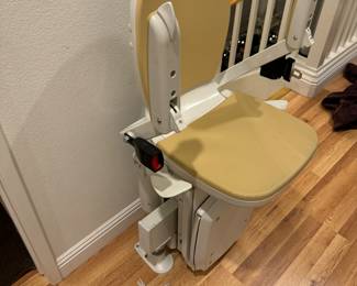 Home chair lift