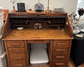 Roll top desk 