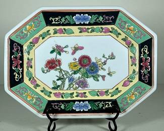 CHINESE FLOWER PLATTER | Octagonal Chinese platter with glazed flowers - h. 1.5 x w. 10.5 x l. 15.25 in