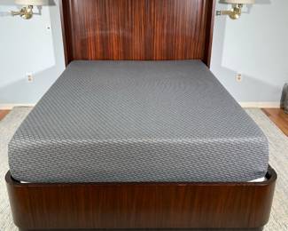 ETHAN ALLEN QUEEN BED FRAME | Queen bedframe with full skirt and curved headboard. - h. 52 x w. 64 x l. 86 in