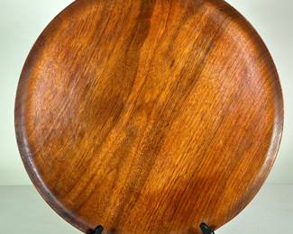 CARVED WALNUT TRAY | Round carved walnut tray, signed & dated on back - dia. 15.5 in