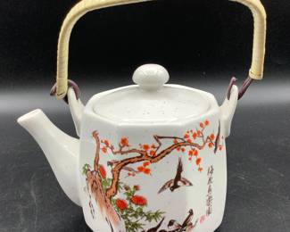 Korean tea pot