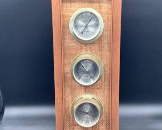 Vintage weather station