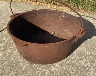 Cast iron Kettle for yard