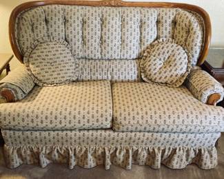 Vintage Mid Century Broyhill Loveseat. Top Condition.