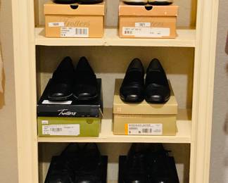 Selection of Ladies Dress and Casual Shoes.