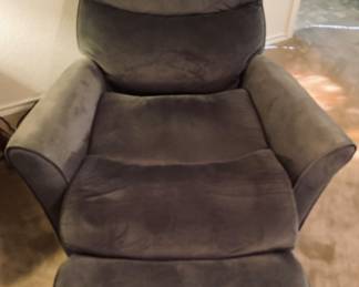 Upholstered Power Reclining Chair. Top Condition.