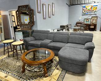 Sectional Sofa and Decor Orlando Estate Auction