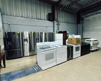 Refrigerators, Stoves, Aquarium, Microwaves, BBQ Grills, Washer & Dryers Orlando Estate Auction