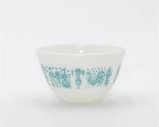 1.5PT Pyrex 401 Glass Bowl with Amish Butter Print