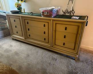 MIDCENTURY DRESSER