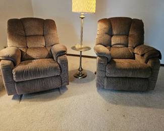 Two Rocking Chairs W/ Circle Table