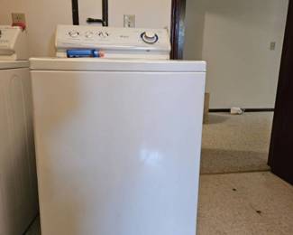 Maytag Performa Washing Machine Model LAT2500AAE
