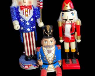Uncle Sam Nutcracker and Soliders 