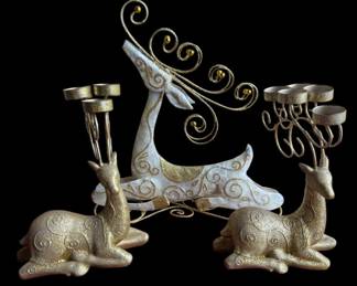 Holiday Deer Decor 