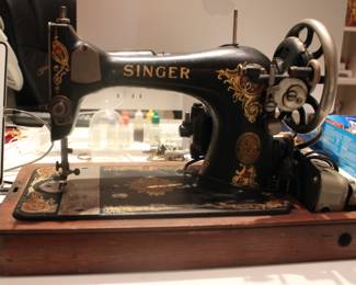 1919 Excellent Condition and works 