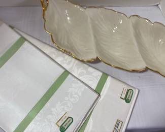  Damask Irish Linen Tablecloth Linen Napkins  Lenox Dish