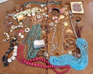 Vintage Costume Jewelry 