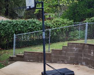 Basketball goal