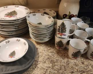 Set of Christmas dishes