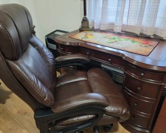 Leather office chair 