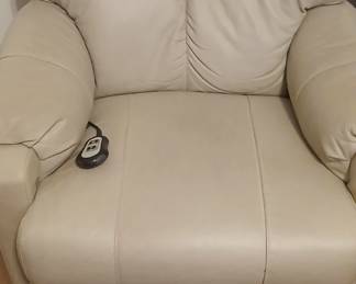 Power lift recliner 