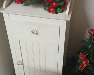 Small cabinet