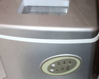 ice maker