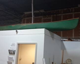 Mohawk canoe 15-17 feet, very good condition, with paddles.