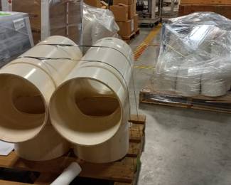 tons of PVC fittings from 1/2" to OMG that's huge!