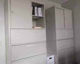 Metal 5 drawer lateral file cabinet with shelved area on top