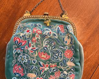Vtg embroidered evening bag