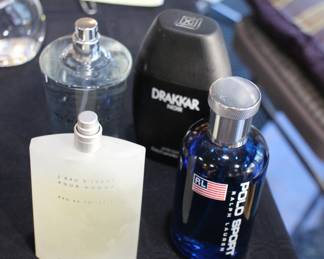 Perfumes / Colognes