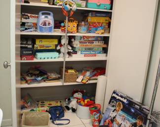 Lots of kids games & toys