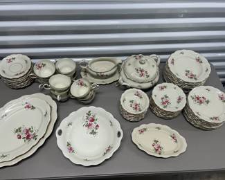 Rosenthal "Pompadour Rose" dinner service for 12 plus serving pieces