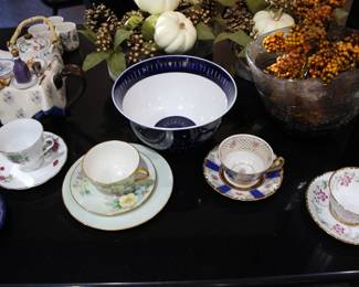 Cup & saucer collection