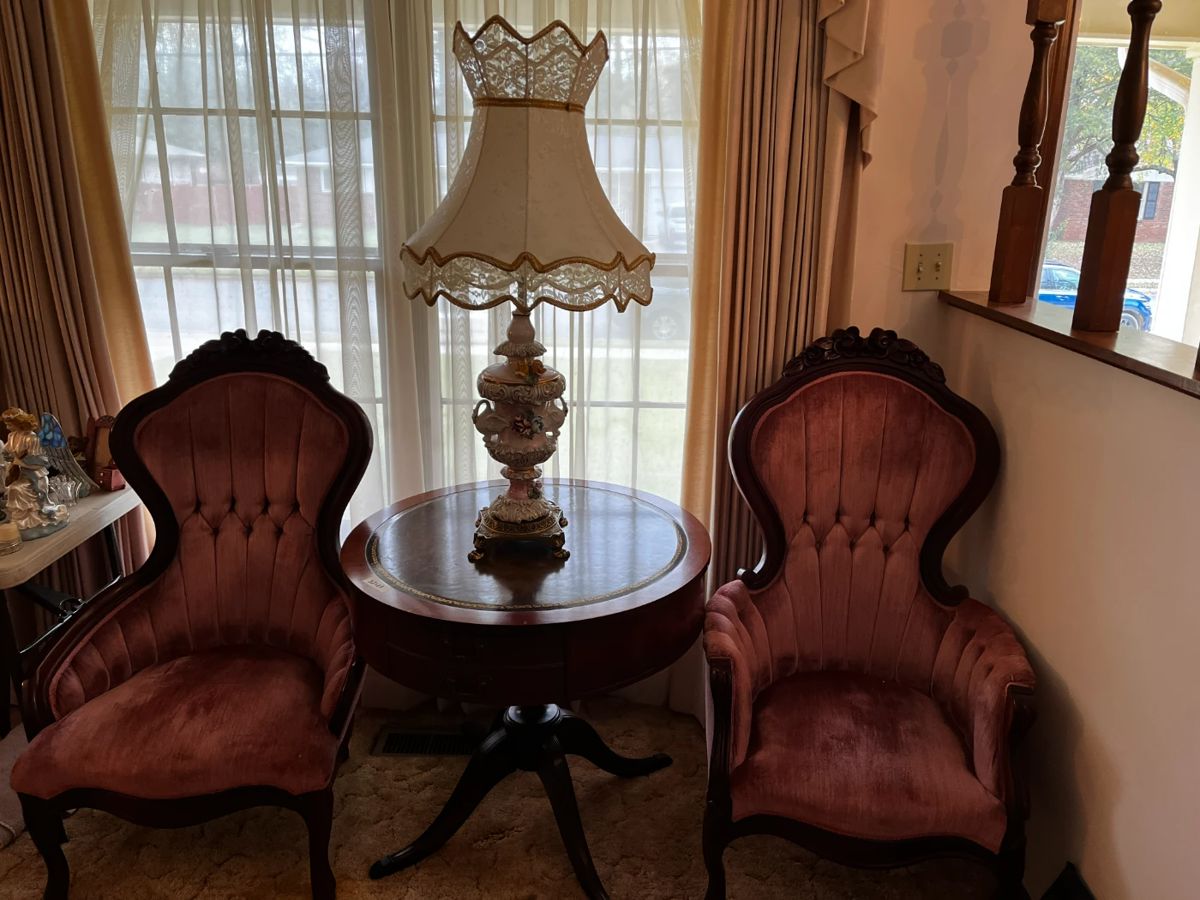#1	Round Parlor Table 1 Drawer Wood with leather top Brass Feet32x29	 $275.00 

