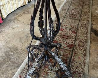 #42	Tall leaf design floor lamp 62" tall 	 $30.00 
