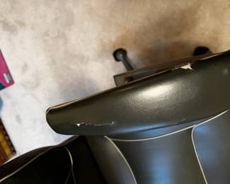 #24	Executive chair raises (as-is arm)	 $30.00 
