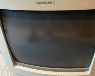 Samsung SyncMaster 3 14" CRT Monitor