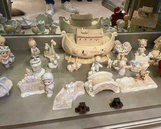 Precious Moments Night Light Noah's Ark Two by Two set with boxes